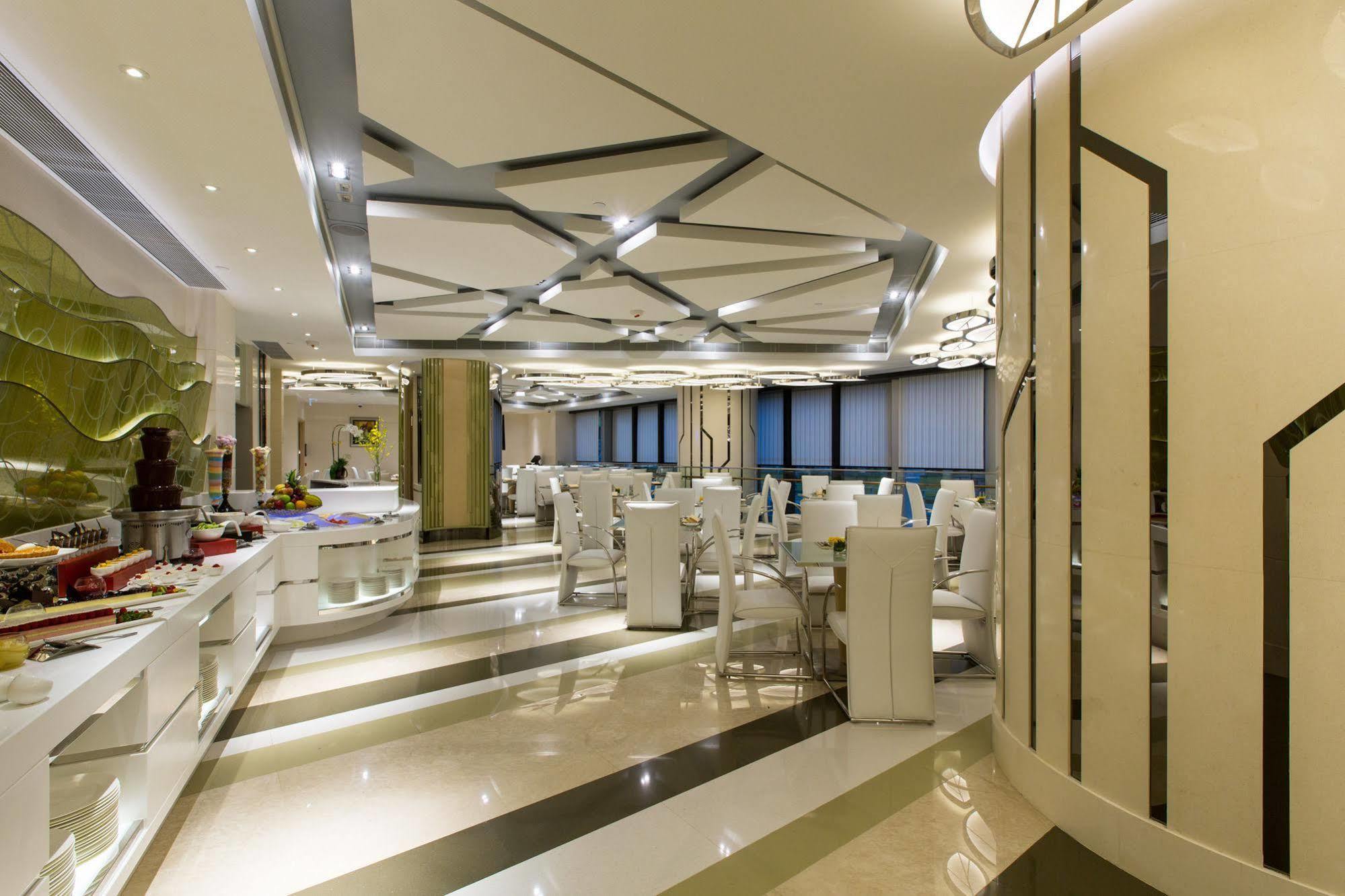 Rosedale Hotel Kowloon Hongkong Exteriör bild
